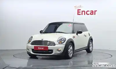 Mini Cooper, 2011
