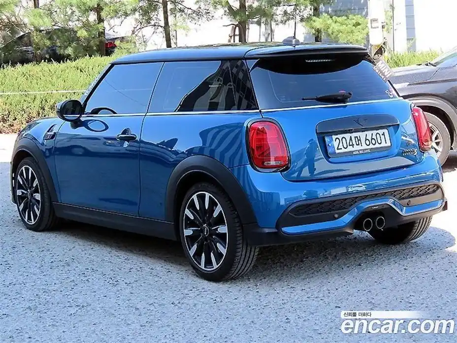 Mini Cooper 2022 2.0 гидро в Москве № 1405294, фото 3