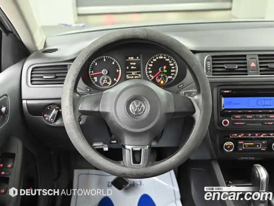 Volkswagen Jetta 2011 2.0 гидро в Москве № 1405727, фото 13