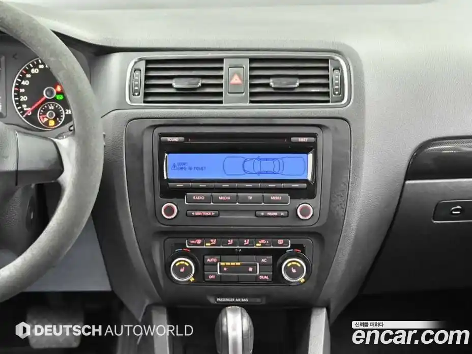 Volkswagen Jetta 2011 2.0 гидро в Москве № 1405727, фото 14