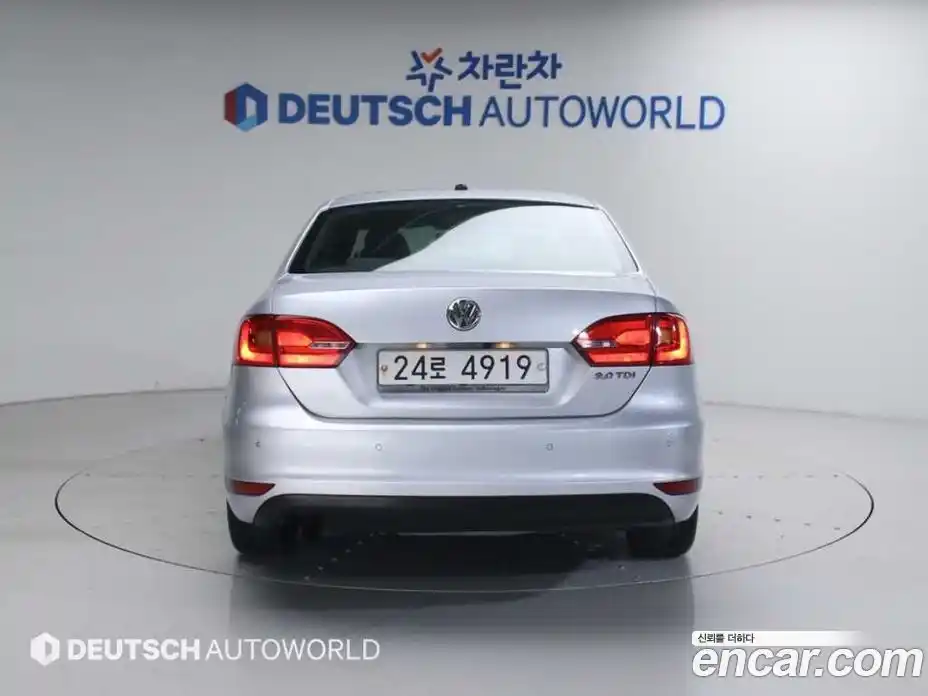 Volkswagen Jetta 2011 2.0 гидро в Москве № 1405727, фото 4