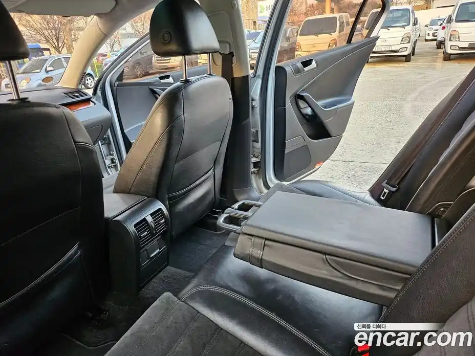 Volkswagen Passat 2011 2.0 гидро в Москве № 1405736, фото 11