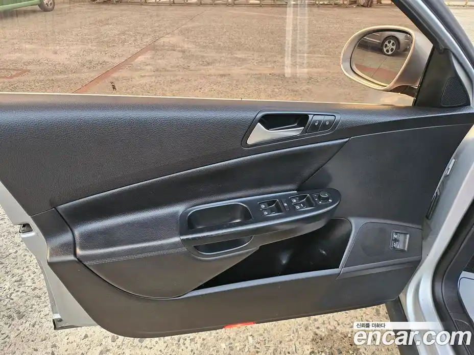 Volkswagen Passat 2011 2.0 гидро в Москве № 1405736, фото 17