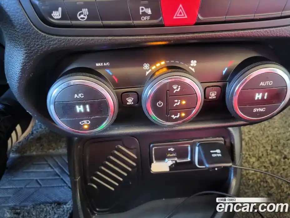 Jeep Renegade 2016 2.4 гидро в Москве № 1405934, фото 17
