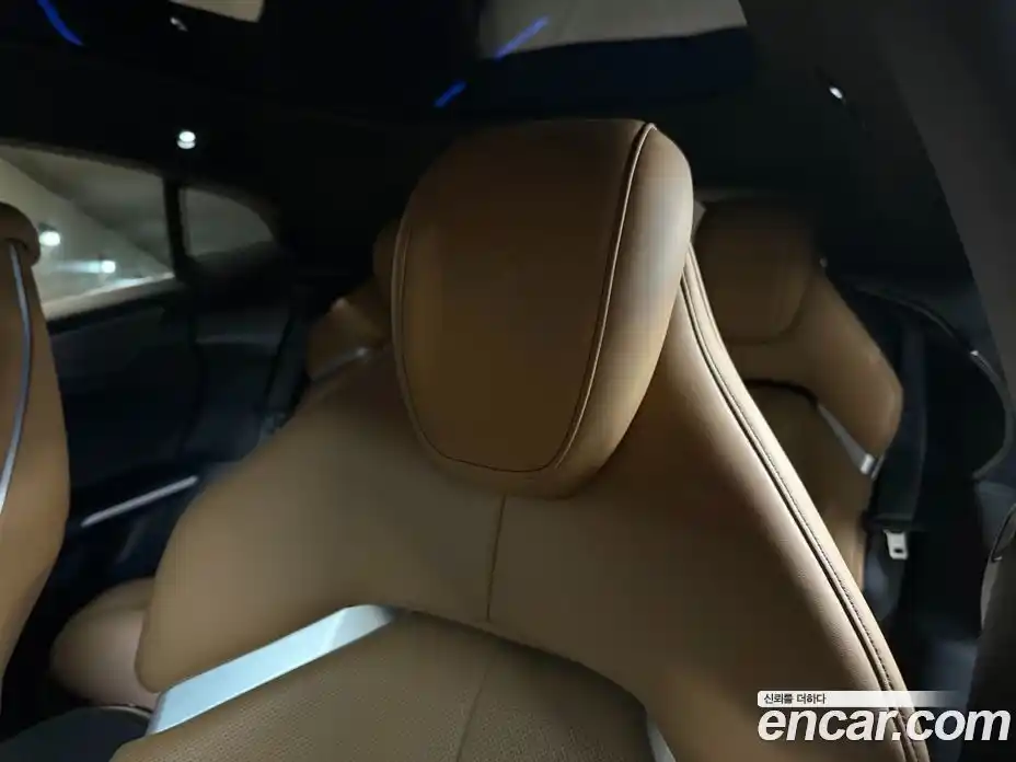 Ferrari Purosangue 2025 6.5 гидро в Москве № 1406387, фото 17