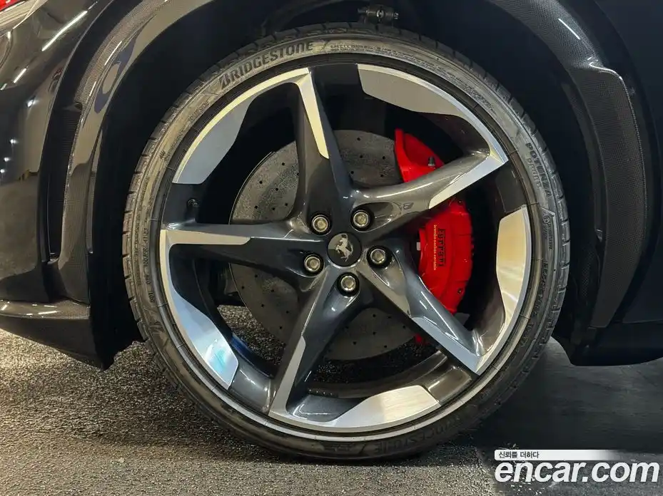 Ferrari Purosangue 2025 6.5 гидро в Москве № 1406387, фото 5