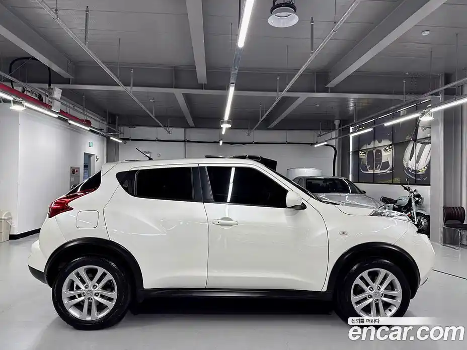 Nissan Juke 2014 1.6 гидро в Москве № 1406475, фото 5