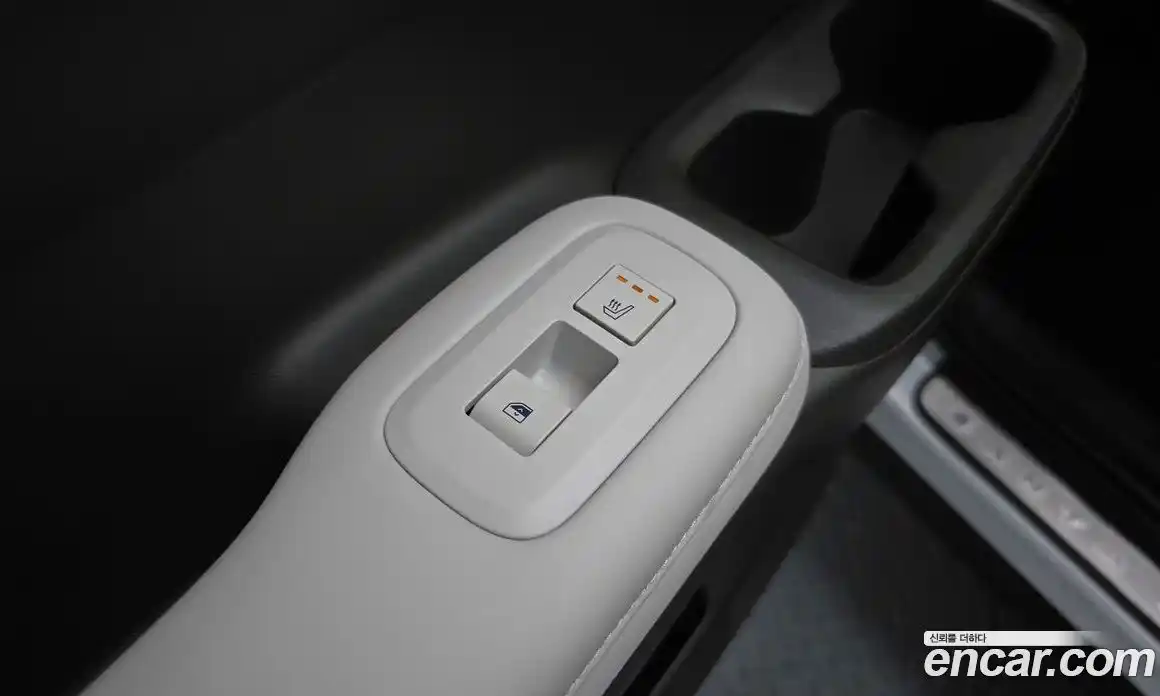 Hyundai Santa Fe 2024 2.5 гидро в Москве № 1417026, фото 19