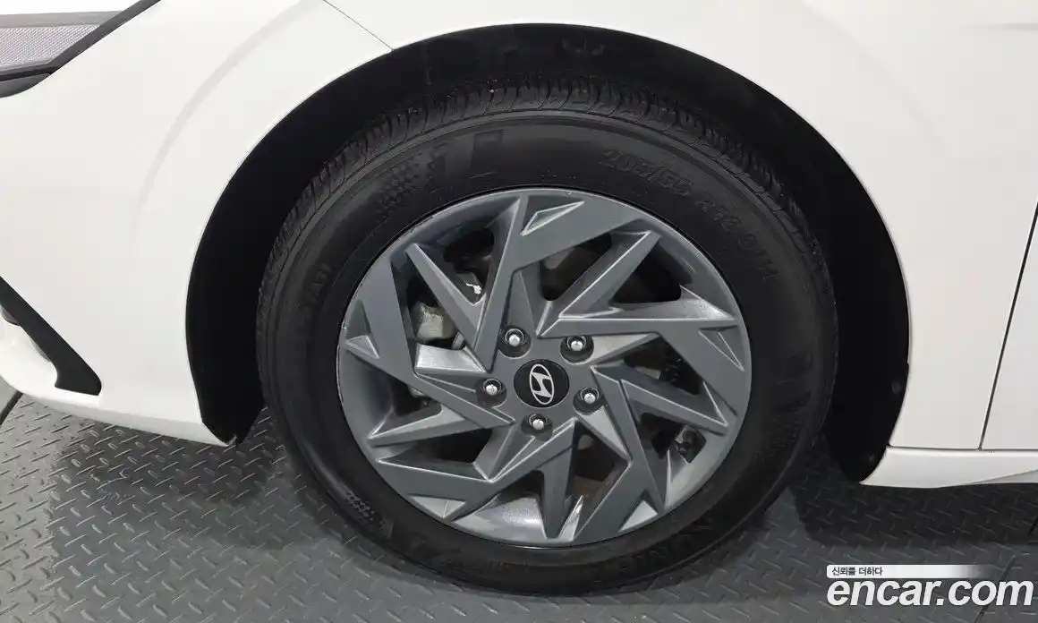 Hyundai Avante 2024 1.6 Автомат в Москве № 1417621, фото 5