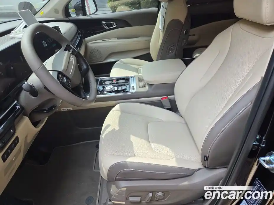 Kia Canival 2025 3.5 гидро в Москве № 1417872, фото 9