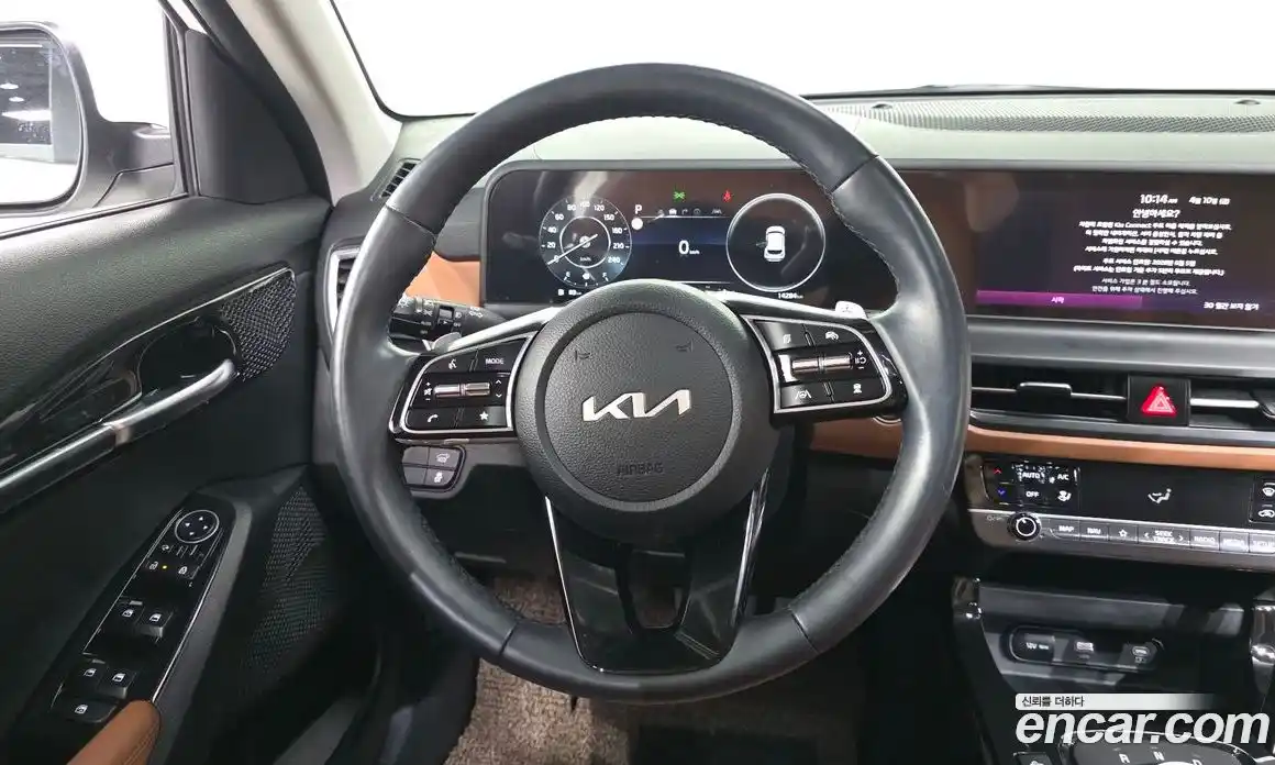 Kia Seltos 2023 1.6 гидро в Москве № 1417985, фото 13