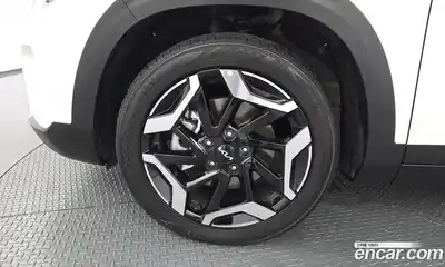 Kia Seltos 2023 1.6 гидро в Москве № 1417985, миниатюра 5