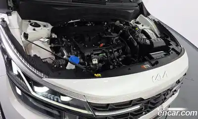 Kia Seltos 2023 1.6 гидро в Москве № 1417985, миниатюра 6