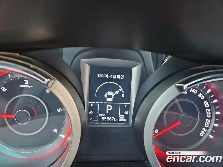 SsangYong Korando 2018 2.2 Автомат в Москве № 1419379, фото 17