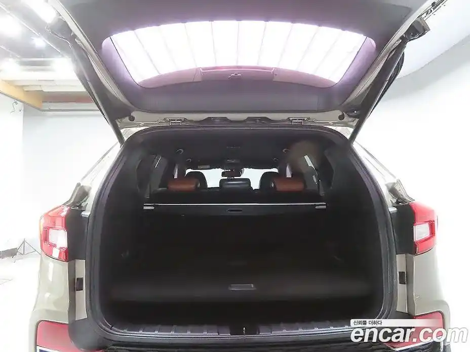 SsangYong Rexton 2017 2.2 Автомат в Москве № 1419480, фото 9