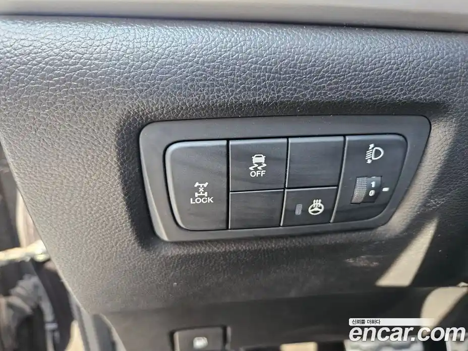 SsangYong Korando 2016 2.2 Автомат в Москве № 1419538, фото 14