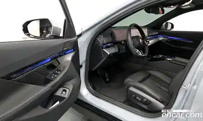 BMW 5-Series 2025 2.0 гидро в Москве № 1421551, миниатюра 10