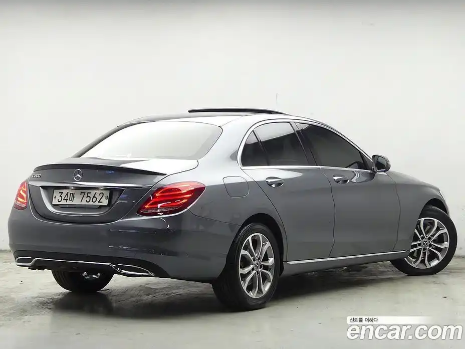 Mercedes-Benz C-Class 2017 2.0 гидро в Москве № 1422129, фото 4