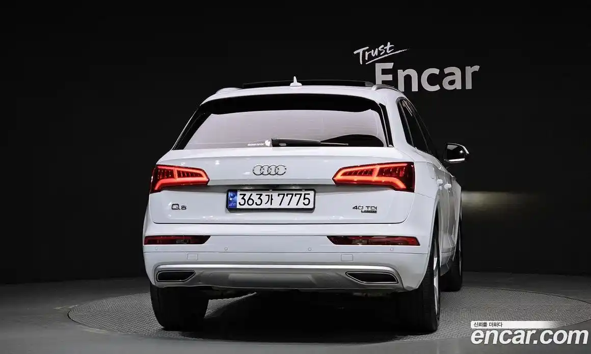 Audi Q5 2020 2.0 гидро в Москве № 1422347, фото 4