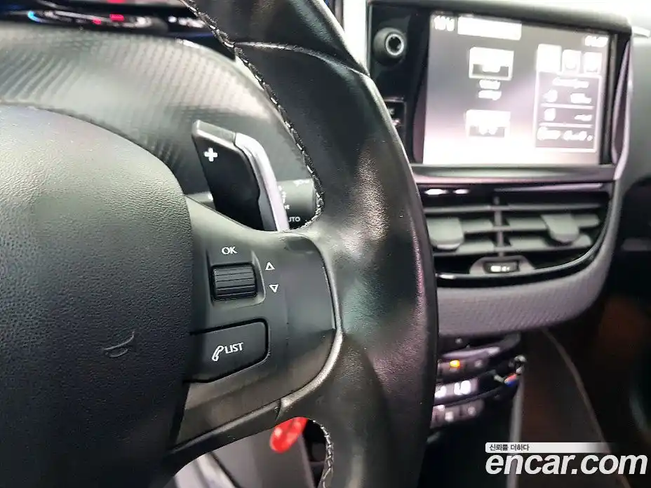 Peugeot 2008 2015 1.6 гидро в Москве № 1422464, фото 18