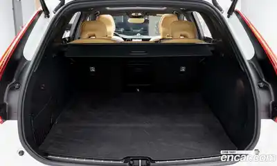 Volvo XC60 2025 2.0 гидро в Москве № 1422930, миниатюра 5
