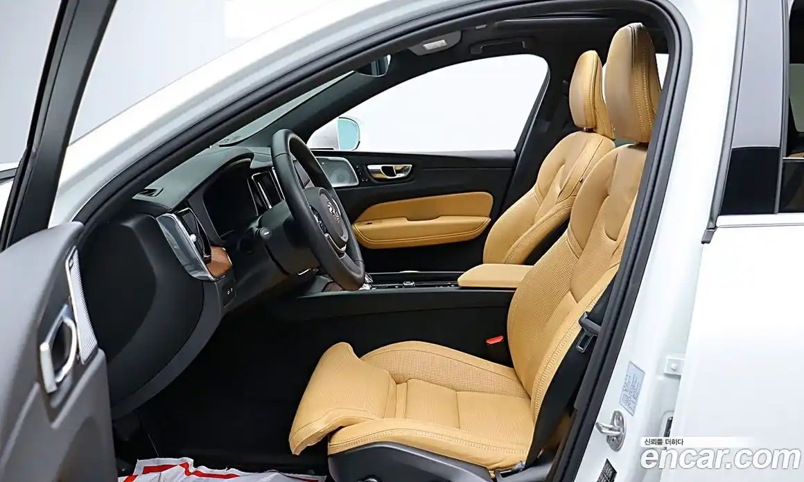 Volvo XC60 2025 2.0 гидро в Москве № 1422930, фото 7