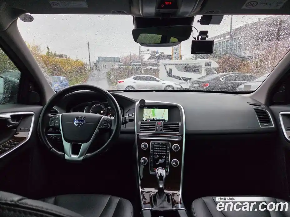 Volvo XC60 2016 2.0 гидро в Москве № 1422943, фото 7