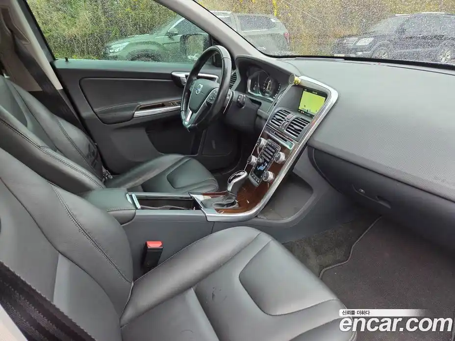 Volvo XC60 2016 2.0 гидро в Москве № 1422943, фото 10
