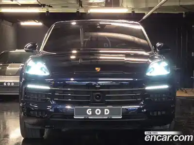 Porsche Cayenne, 2021