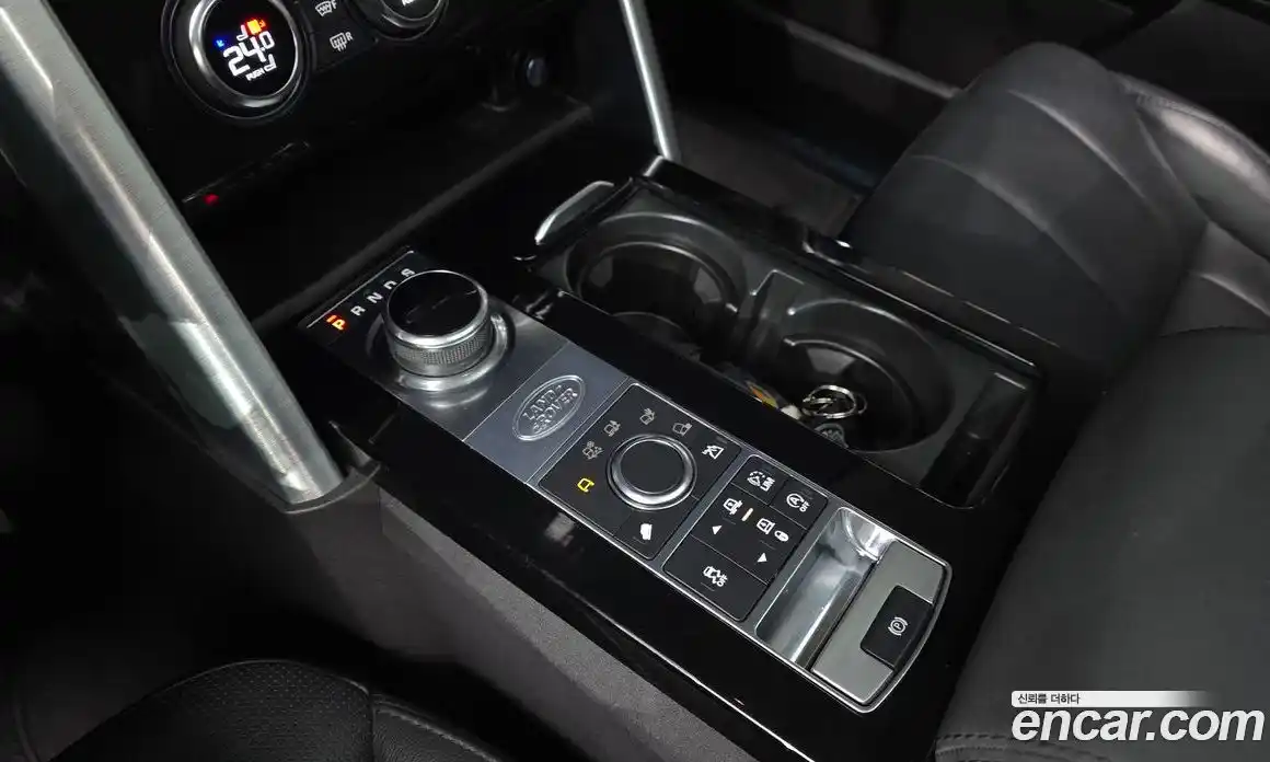 Land Rover Discovery 2017 3.0 гидро в Москве № 1423326, фото 9