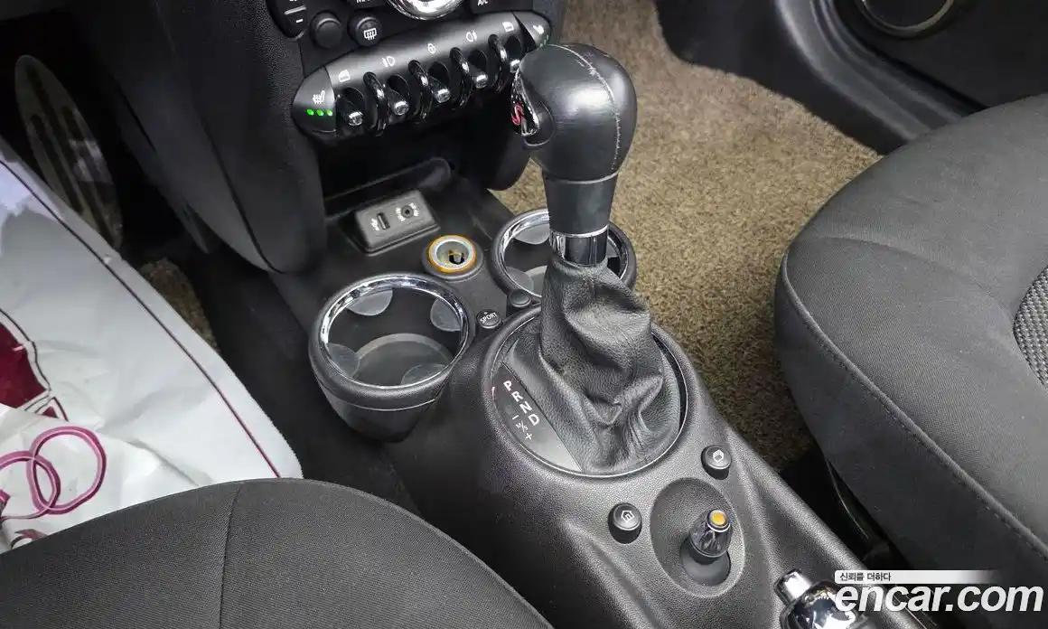 Mini Roadster 2013 1.6 гидро в Москве № 1423546, фото 9