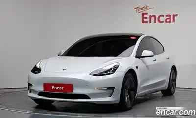 Tesla Model 3, 2022