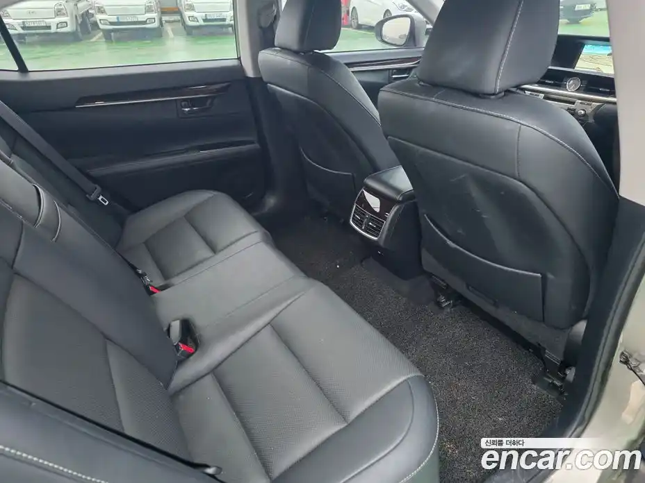 Lexus ES 2017 2.5 гидро в Москве № 1424049, фото 8