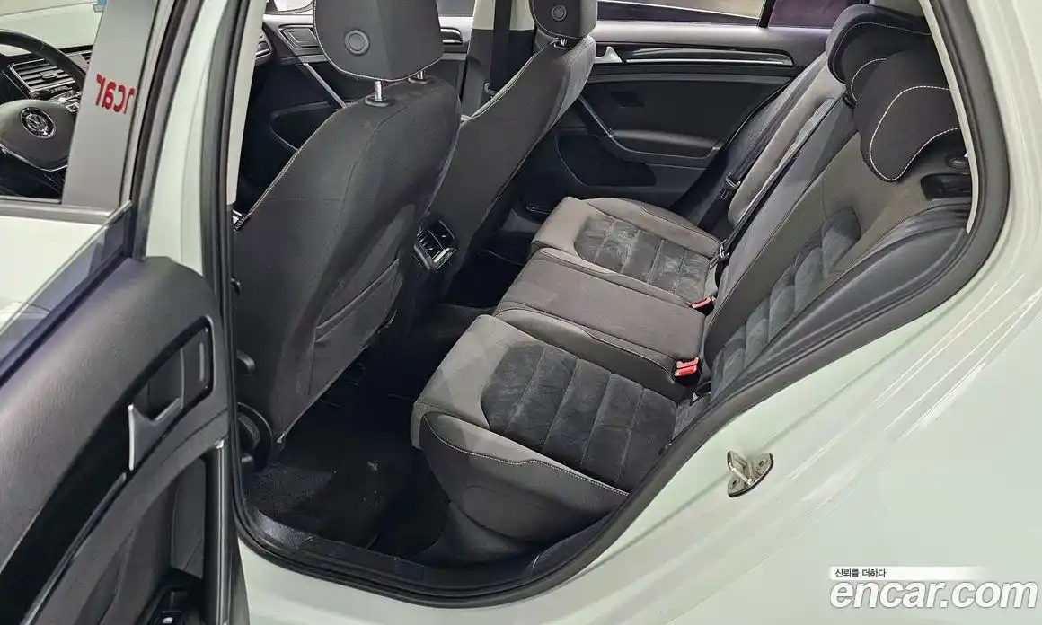 Volkswagen Golf 2013 1.6 гидро в Москве № 1424124, фото 12
