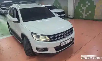 Volkswagen Tiguan 2014 2.0 гидро в Москве № 1424199, миниатюра 2