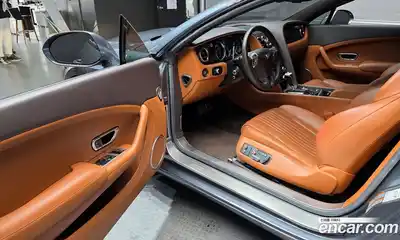 Bentley Continental 2016 4.0 гидро в Москве № 1424929, миниатюра 10