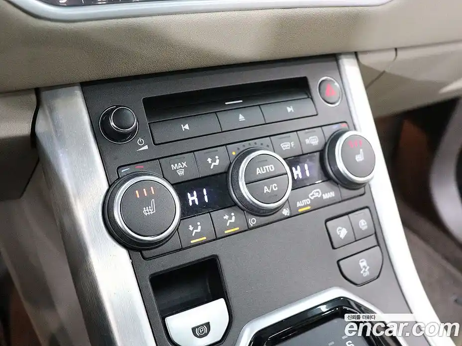Land Rover Range-Rover Evoque 2018 2.0 гидро в Москве № 156114, фото 14