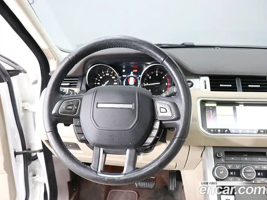 Land Rover Range-Rover Evoque 2018 2.0 гидро в Москве № 156114, фото 9