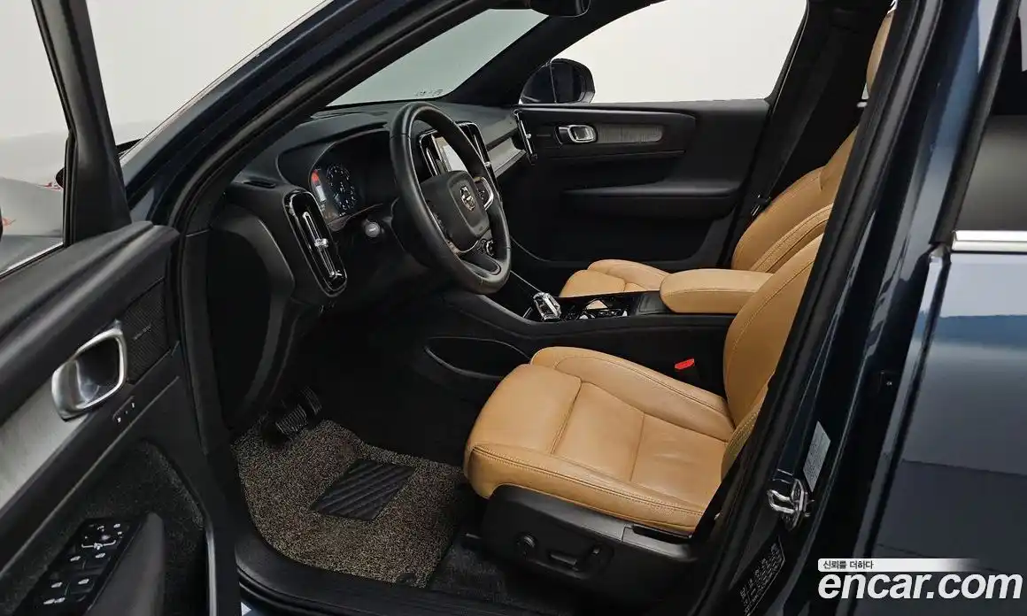 Volvo XC40 2021 2.0 гидро в Москве № 164494, фото 11