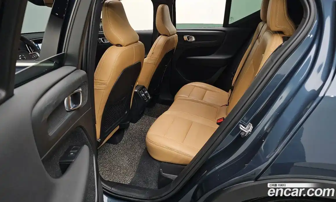 Volvo XC40 2021 2.0 гидро в Москве № 164494, фото 12