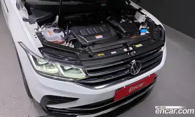 Volkswagen Tiguan 2023 2.0 гидро в Москве № 168604, миниатюра 6