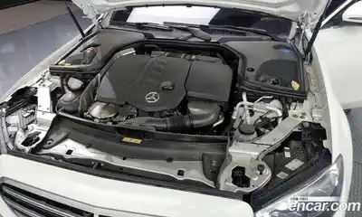 Mercedes-Benz E-Class 2023 1.9 гидро в Москве № 175479, миниатюра 6