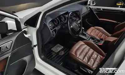 Volkswagen Golf 2015 2.0 гидро в Москве № 199208, миниатюра 11
