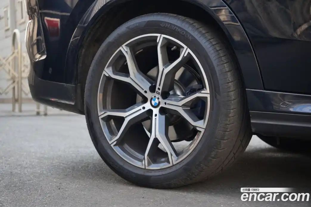 BMW X6 2023 3.0 гидро в Москве № 361788, фото 4
