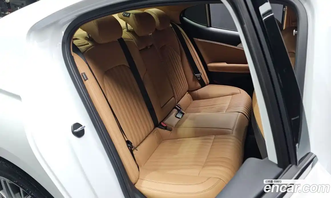 Genesis G70 2022 2.0 Автомат в Москве № 759153, фото 12