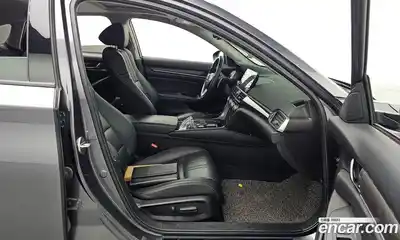 Honda Accord 2018 2.0 гидро в Москве № 1015387, миниатюра 11