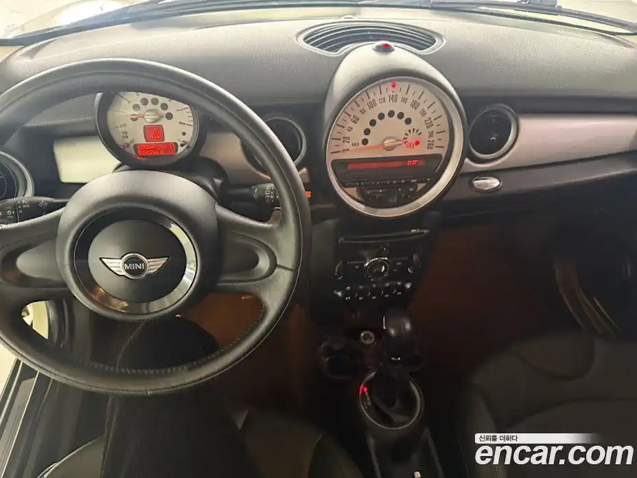 Mini Cooper 2013 1.6 гидро в Москве № 1197395, фото 6