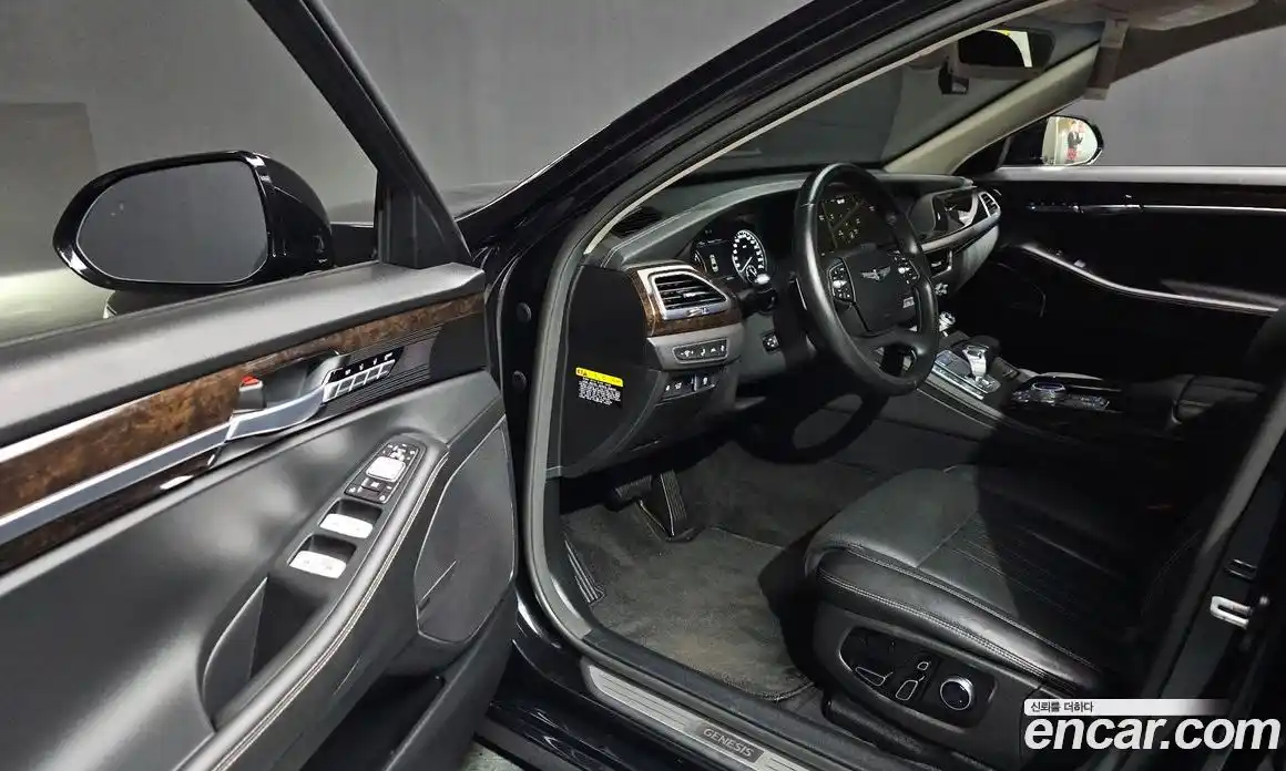 Genesis G90 2021 3.8 Классический в Москве № 1399755, фото 10