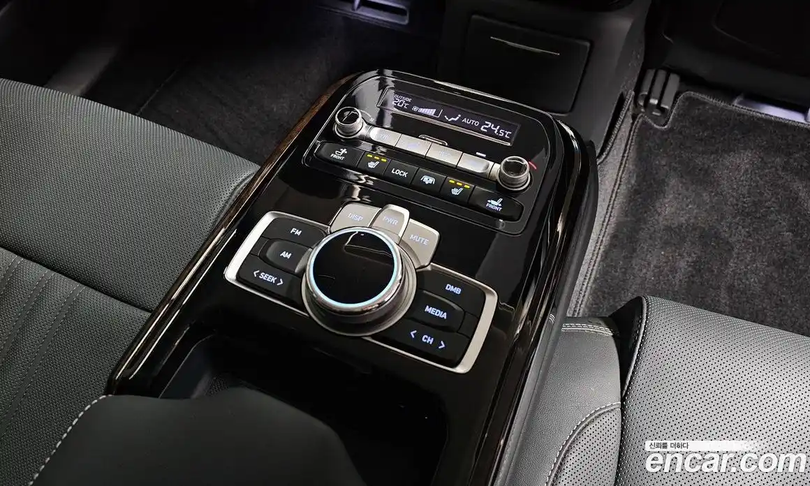 Genesis G90 2020 3.8 гидро в Москве № 1399814, фото 18