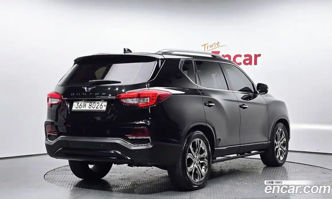 SsangYong Rexton 2017 2.2 гидро в Москве № 1400697, фото 2
